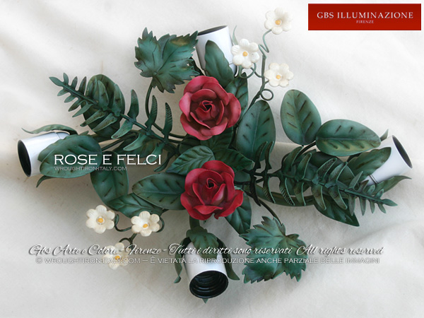 Piccola Plafoniera a quattro luci con Felci, foglie e rose in ferro battuto e decorato a mano.