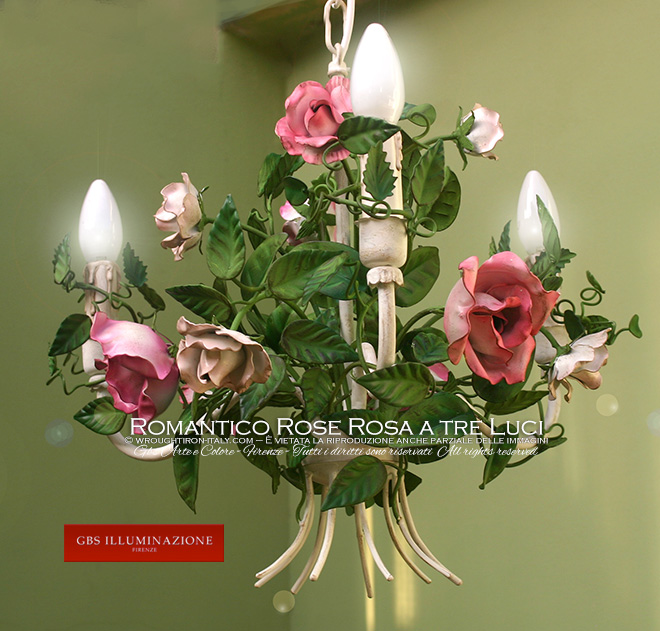 Piccolo Lampadario Romantico a 3 luci, rose rosa. Per la cameretta o la camera da letto.