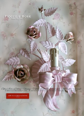 Applique Fiocco e Rose. Colore Rosa. Camera da letto stile romantico e shabby