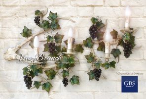 Vine brunch wall light. Sconce with hand-decorated wrought iron shoots. Vine