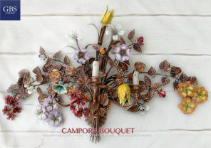 Applique Campora Bouquet a 3 luci. Oro foglia. tulipani, margherite, gerani, gigli, clematis, rose di macchia